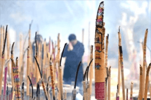 佛教與人生 - 入廟求神拜佛